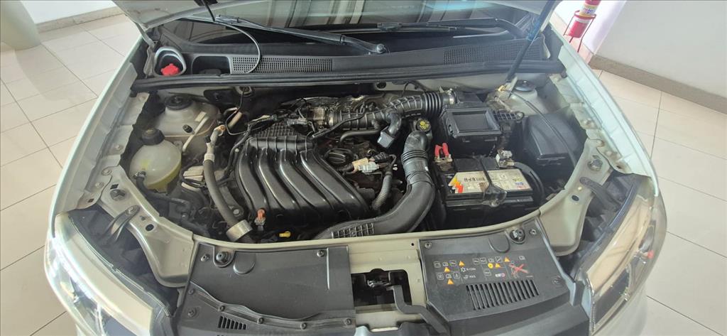 SANDERO 1.6 16V SCE FLEX ZEN MANUAL15