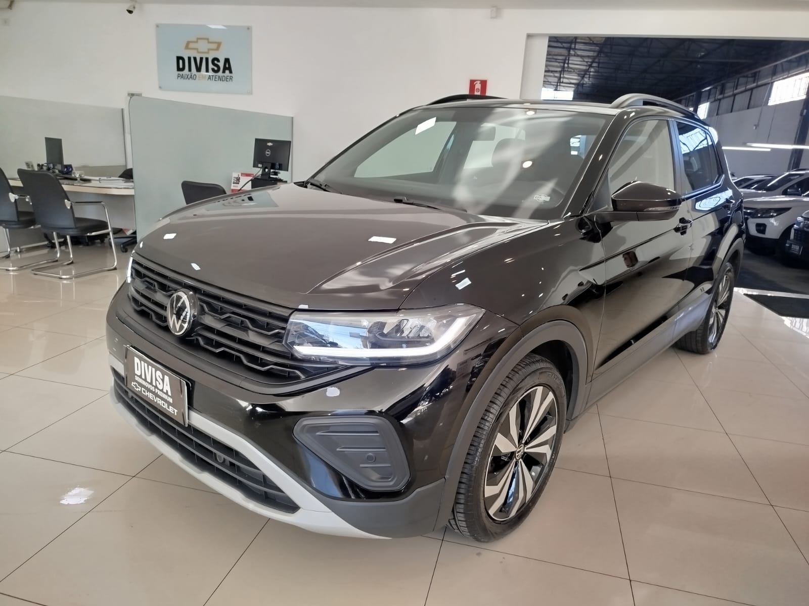 VOLKSWAGEN T-CROSS 1.0 200 TSI TOTAL FLEX AUTOMÁTICO