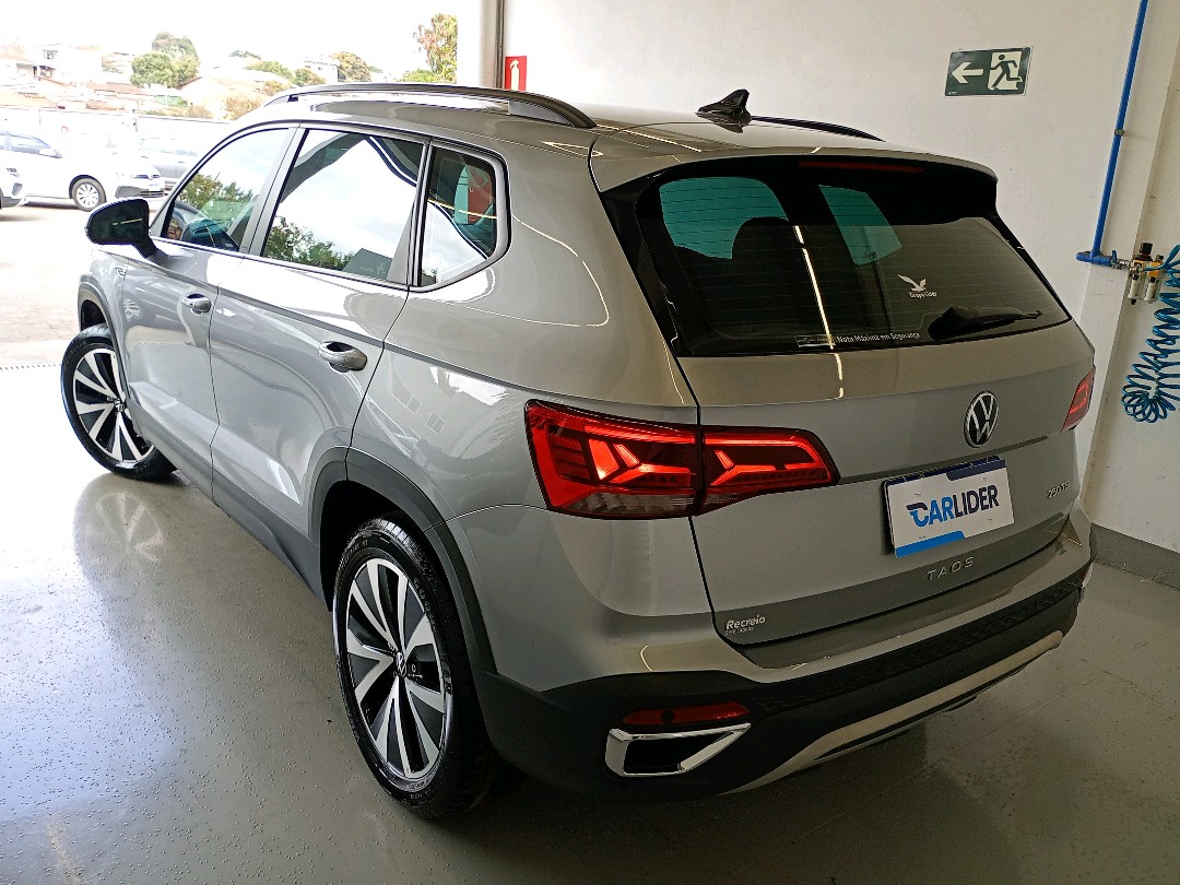 TAOS 1.4 250 TSI TOTAL FLEX COMFORTLINE AUTOMÁTICO9