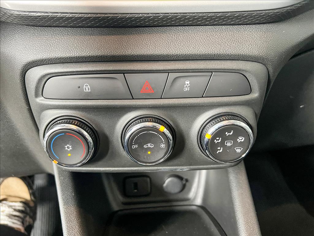 TRACKER 1.0 TURBO FLEX LTZ AUTOMÁTICO14