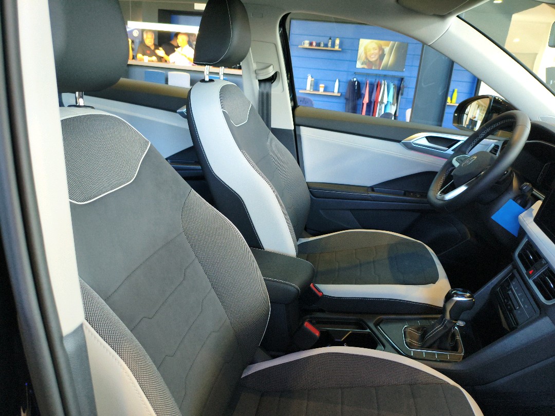 TAOS 1.4 250 TSI TOTAL FLEX COMFORTLINE AUTOMÁTICO6