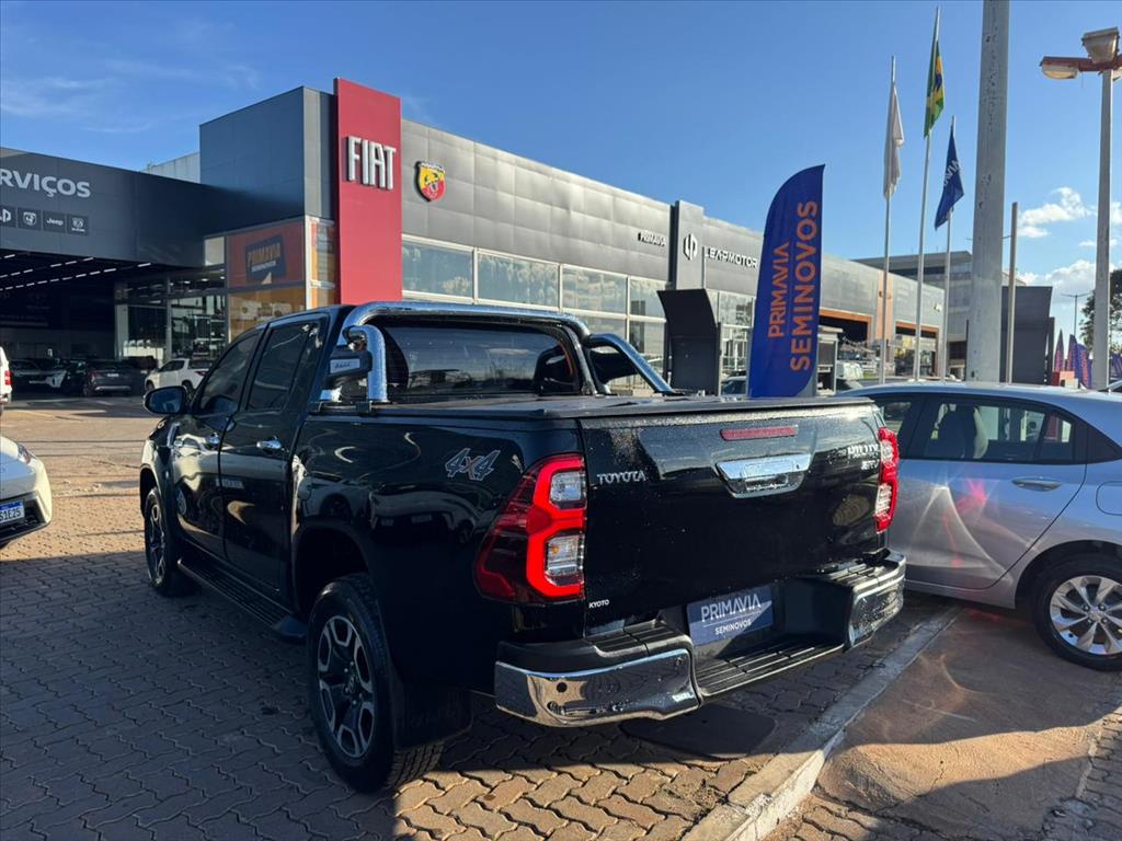 HILUX 2.8 D-4D TURBO DIESEL CD SRV 4X4 AUTOMÁTICO2