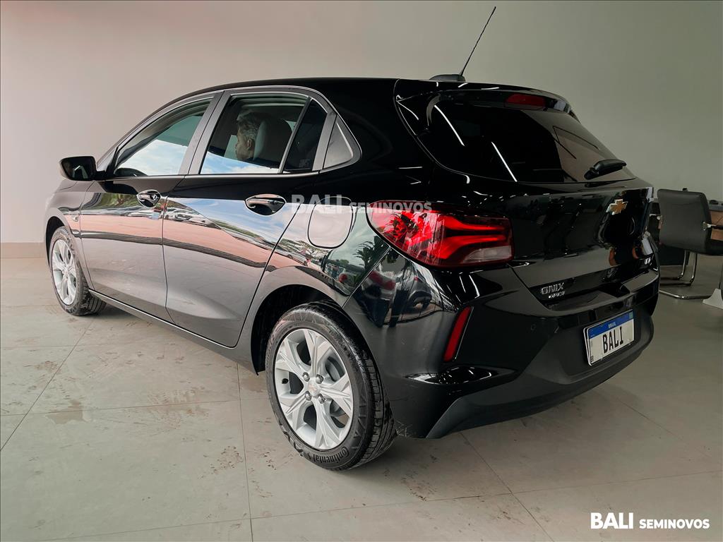 ONIX 1.0 TURBO FLEX LTZ AUTOMÁTICO7