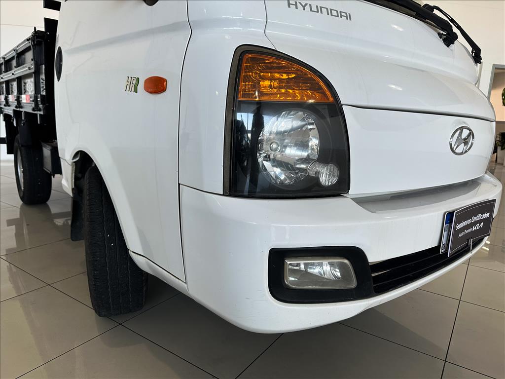 HR 2.5 LONGO SEM CAÇAMBA 4X2 16V 130CV TURBO INTERCOOLER DIESEL 2P MANUAL