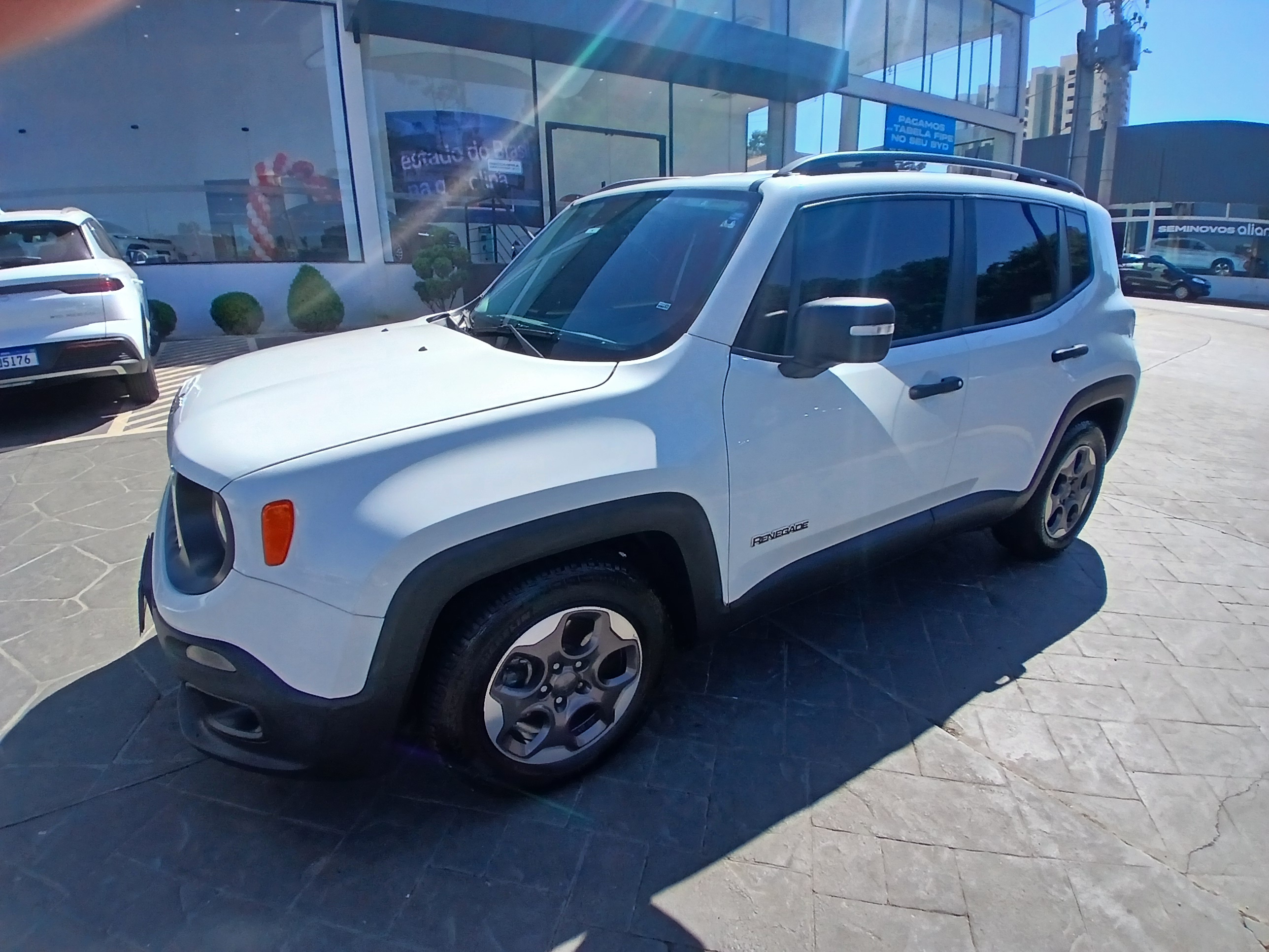 RENEGADE 1.8 16V FLEX SPORT 4P AUTOMÁTICO
