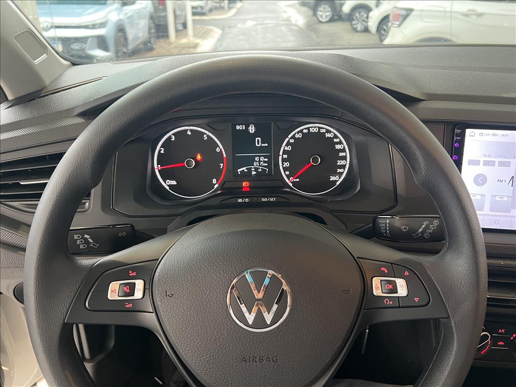 POLO 1.0 MPI TRACK MANUAL9