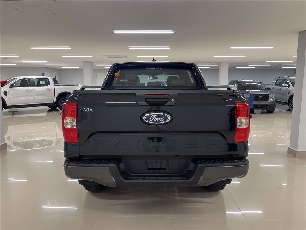 Ford-RANGER-2.0 TURBO DIESEL CD BLACK 4X2 AUTOMÁTICO