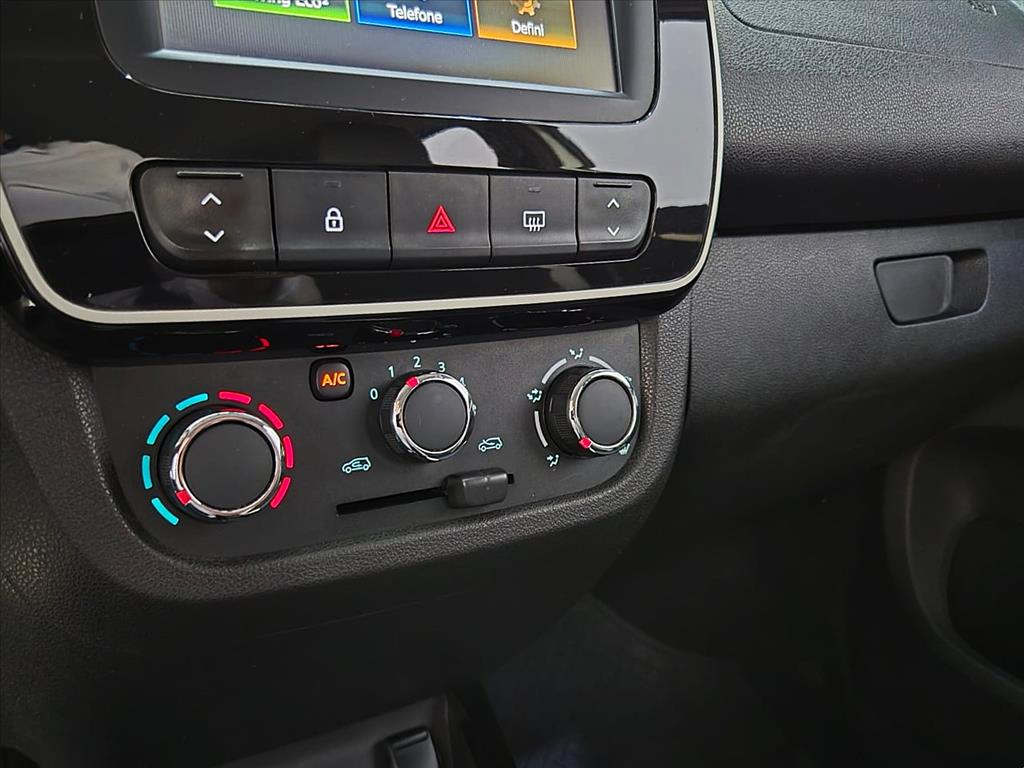 Renault-KWID-1.0 12V SCE FLEX INTENSE MANUAL