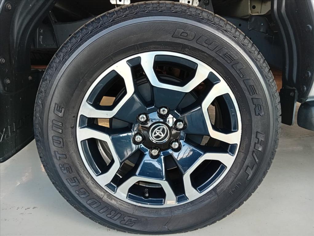 HILUX 2.8 D-4D TURBO DIESEL CD SRV 4X4 AUTOMÁTICO10