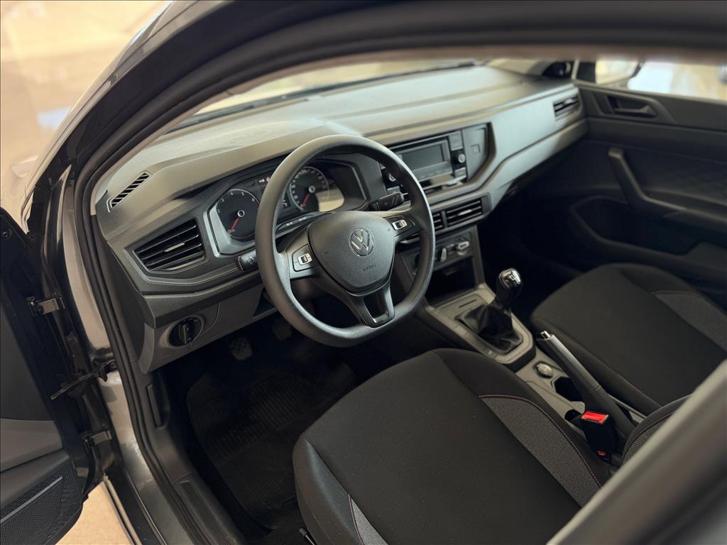 POLO 1.0 MPI TRACK MANUAL9