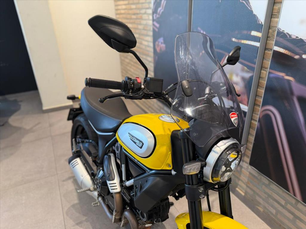 DUCATI-SCRAMBLER-ICON