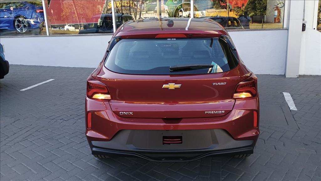 ONIX 1.0 TURBO FLEX PREMIER AUTOMÁTICO4