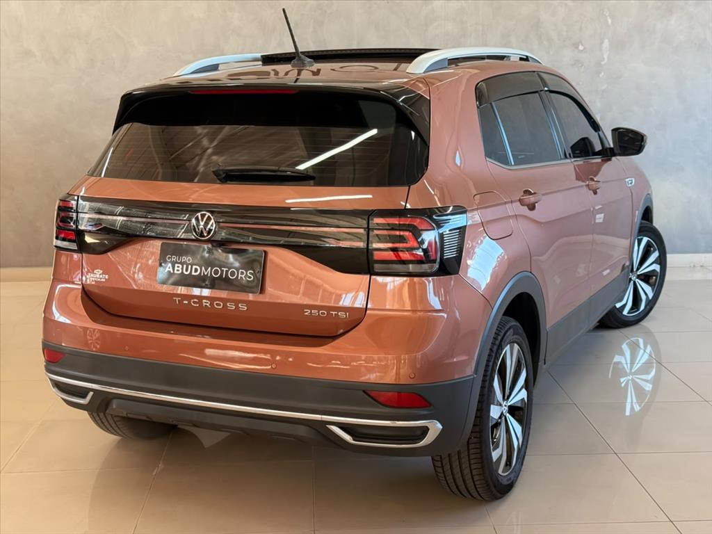 T-CROSS 1.4 250 TSI TOTAL FLEX HIGHLINE AUTOMÁTICO2