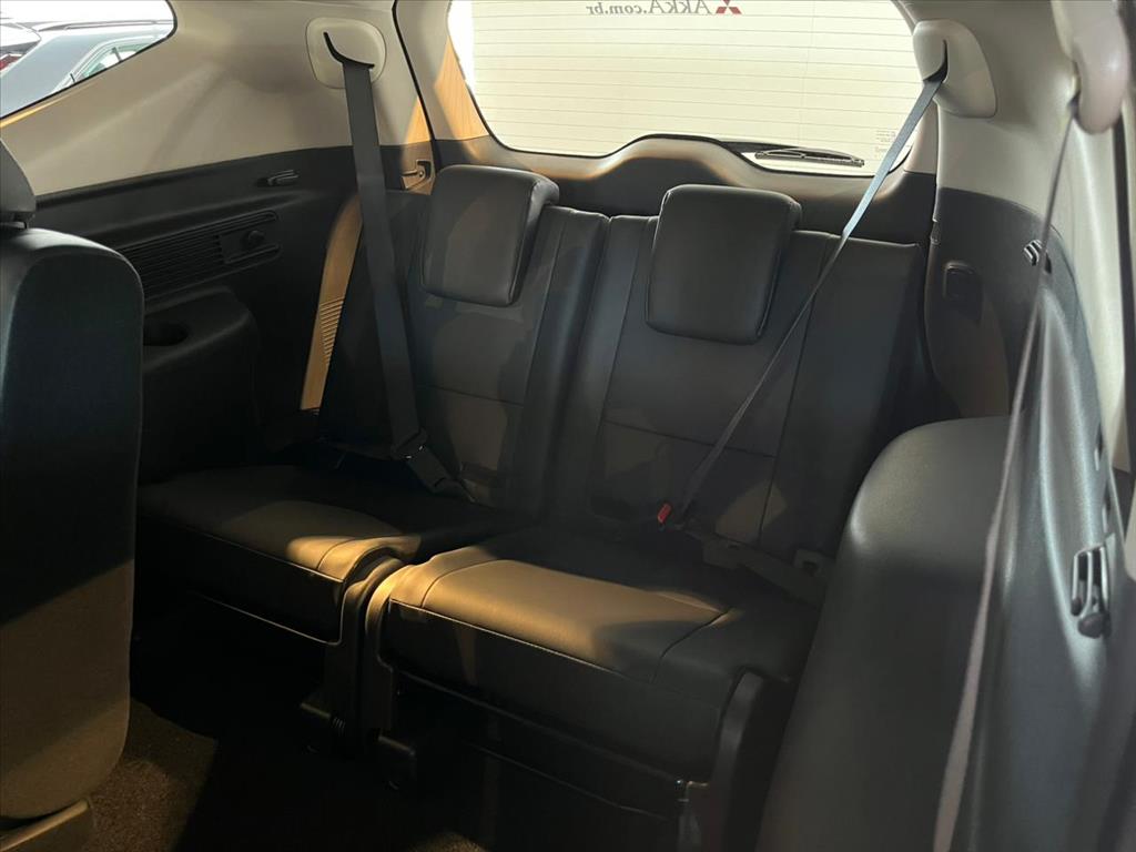 Mitsubishi-PAJERO SPORT-2.4 16V MIVEC TURBO DIESEL LEGEND AWD AUTOMÁTICO