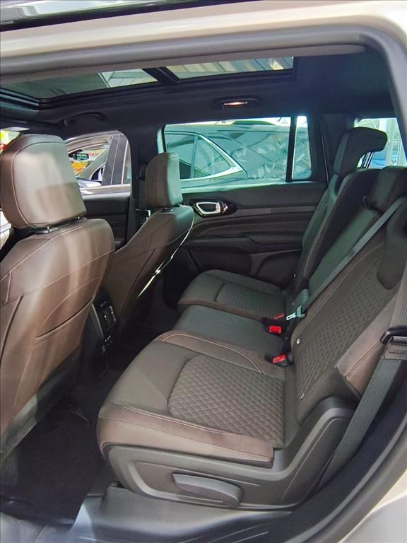 COMMANDER 2.2 TURBO DIESEL OVERLAND AT99