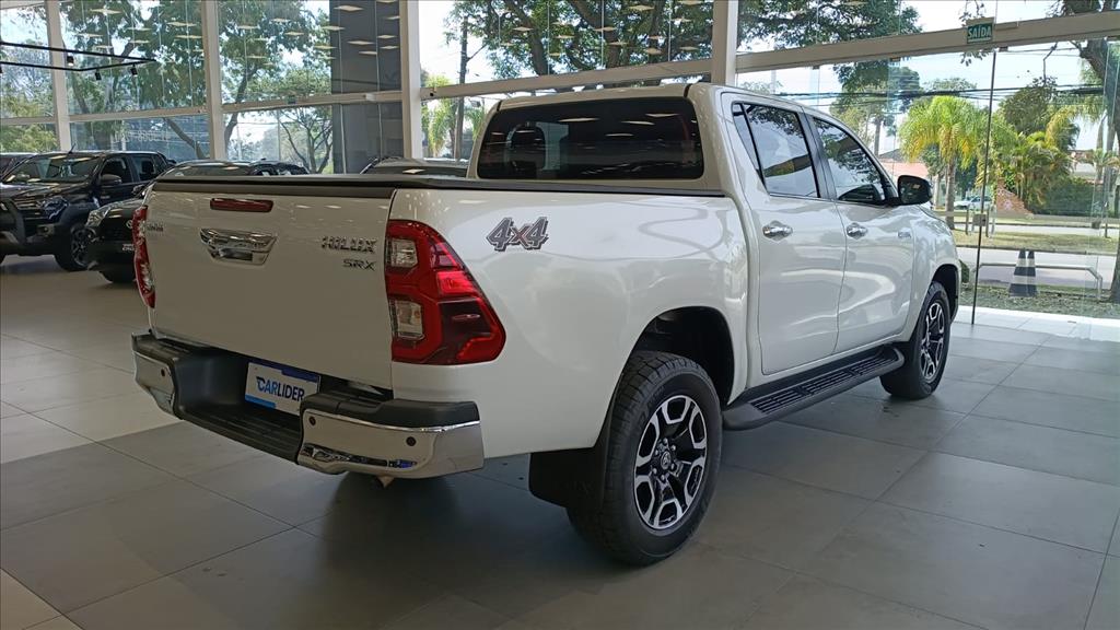 HILUX 2.8 D-4D TURBO DIESEL CD SRX 4X4 AUTOMÁTICO6