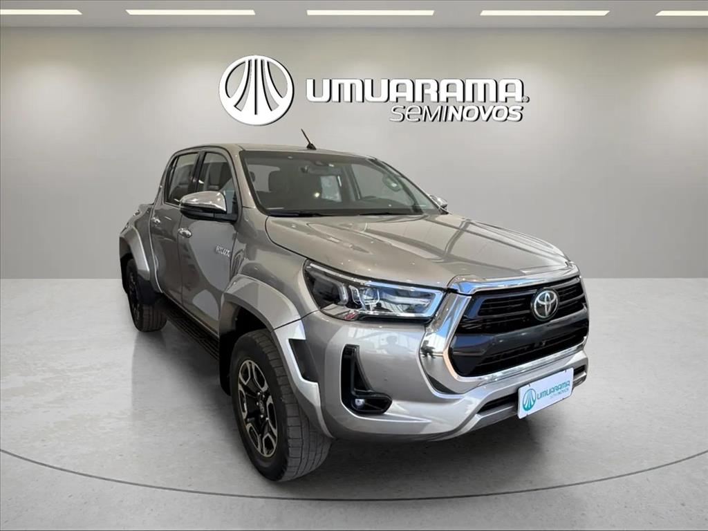 HILUX 2.8 D-4D TURBO DIESEL CD SRX PLUS 4X4 AUTOMÁTICO1