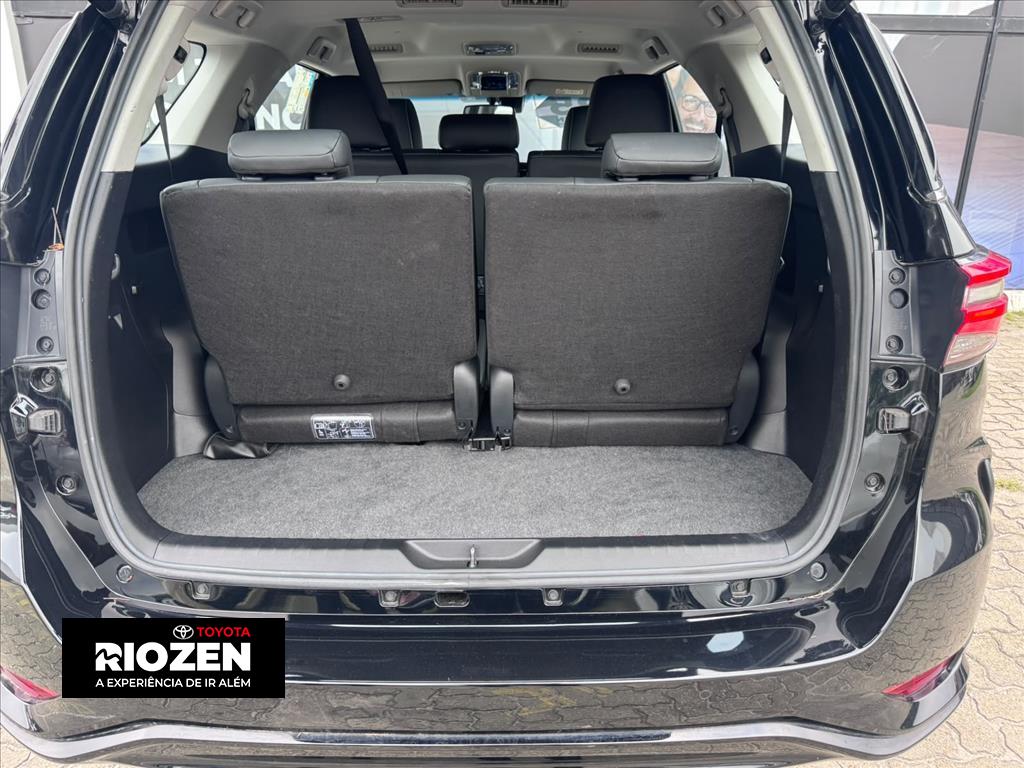 HILUX SW4 2.8 D-4D TURBO DIESEL SRX PLATINUM 7L 4X4 AUTOMÁTICO12