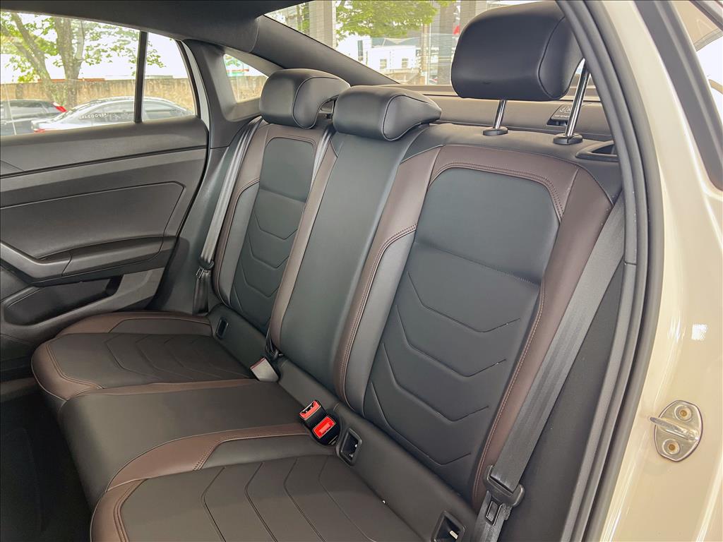 VIRTUS 1.0 200 TSI HIGHLINE AUTOMÁTICO17