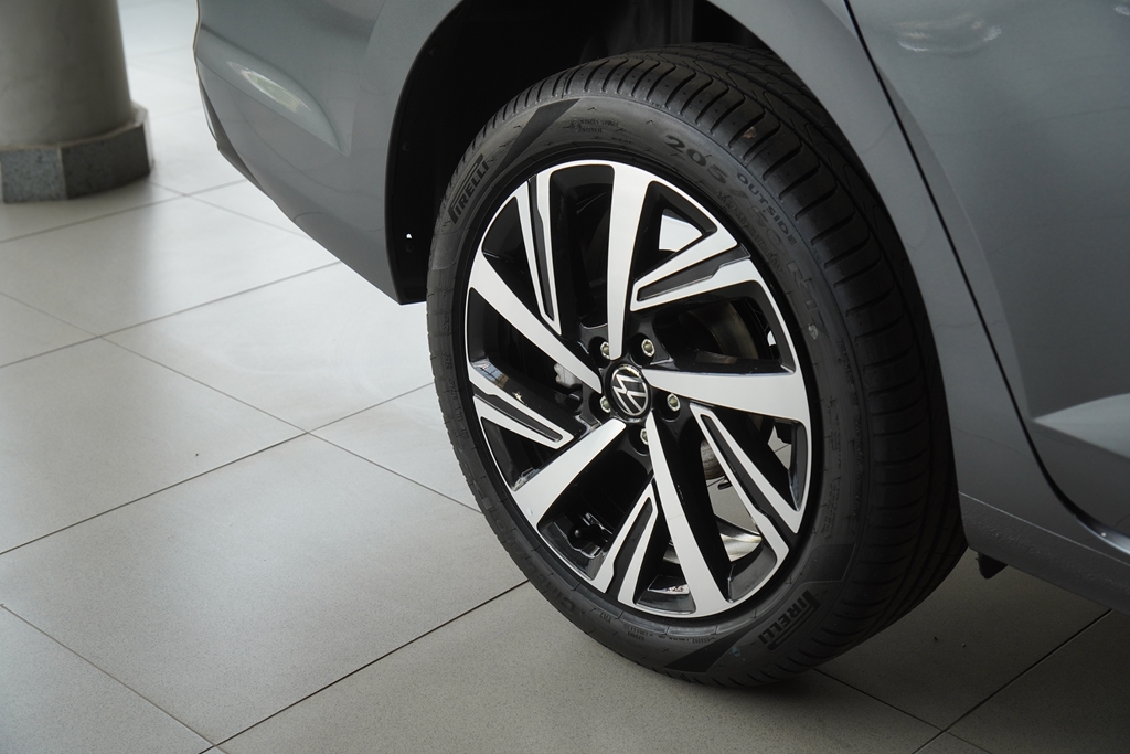 VIRTUS 1.0 200 TSI HIGHLINE AUTOMÁTICO3