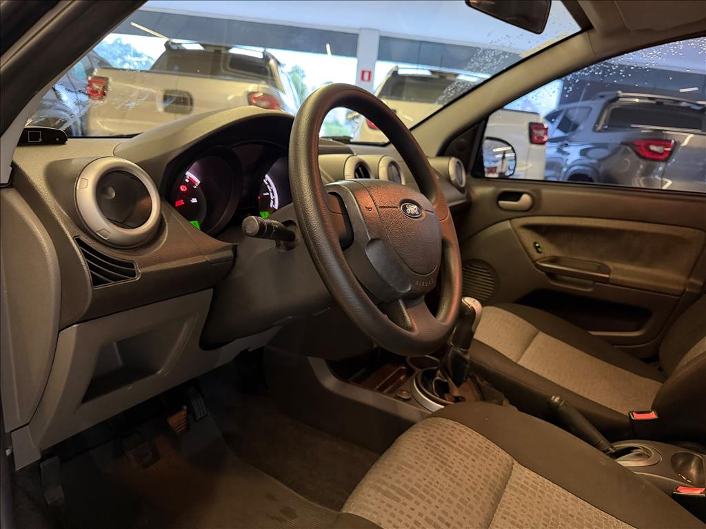 FIESTA 1.6 MPI SEDAN 8V FLEX 4P MANUAL10