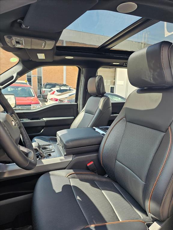 Ford-F-150-5.0 V8 GASOLINA CD LARIAT FX4 AUTOMÁTICO