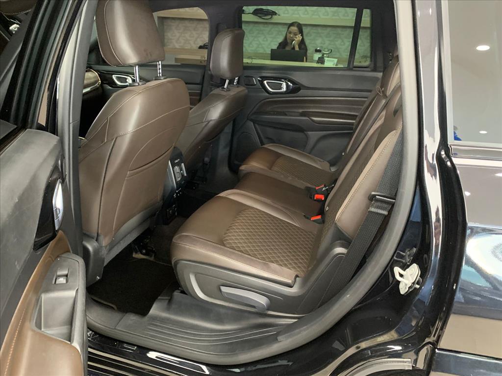 COMMANDER 1.3 T270 TURBO FLEX OVERLAND AT615