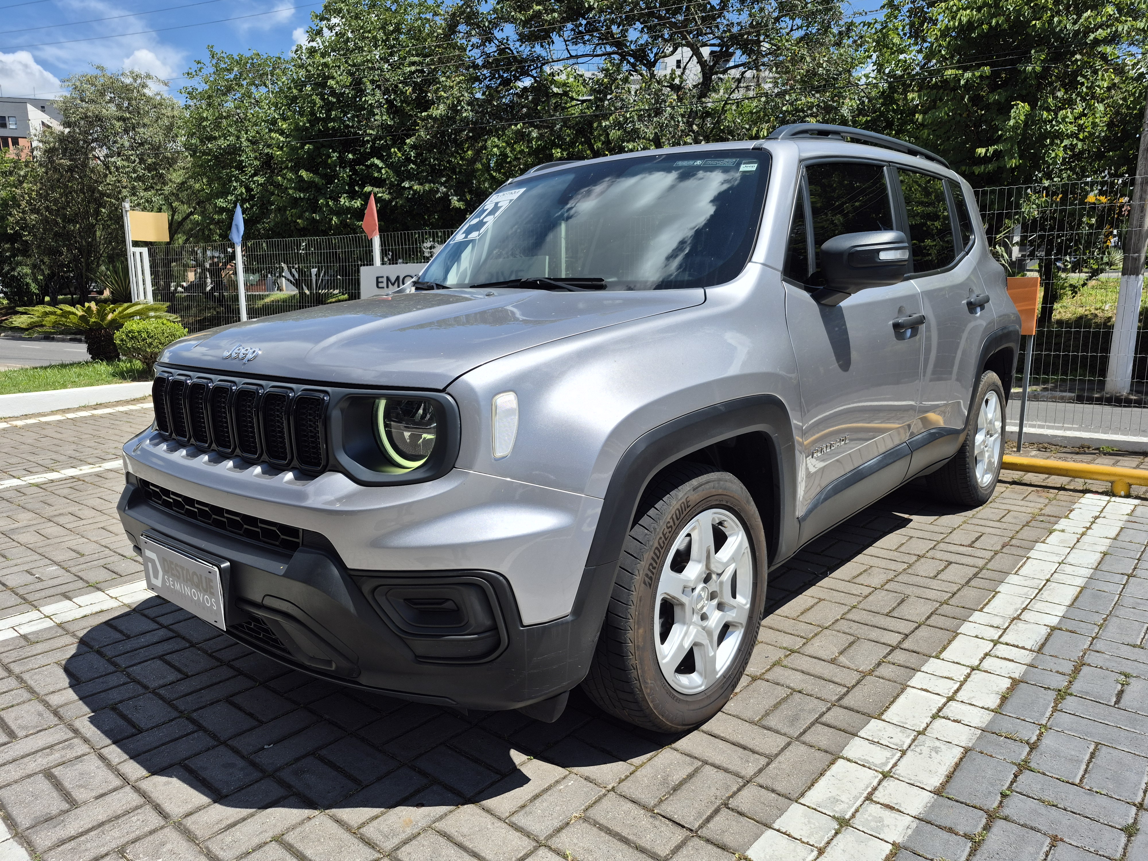 Foto ilustrativa do carro