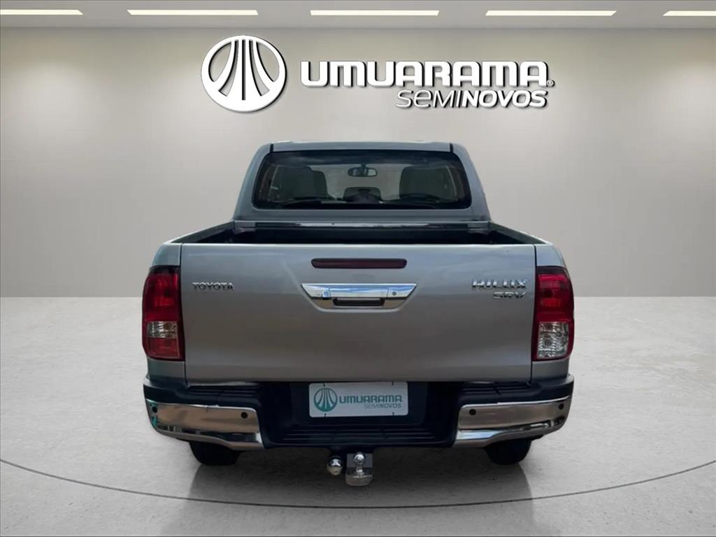 HILUX 2.8 D-4D TURBO DIESEL CD SRV 4X4 AUTOMÁTICO5