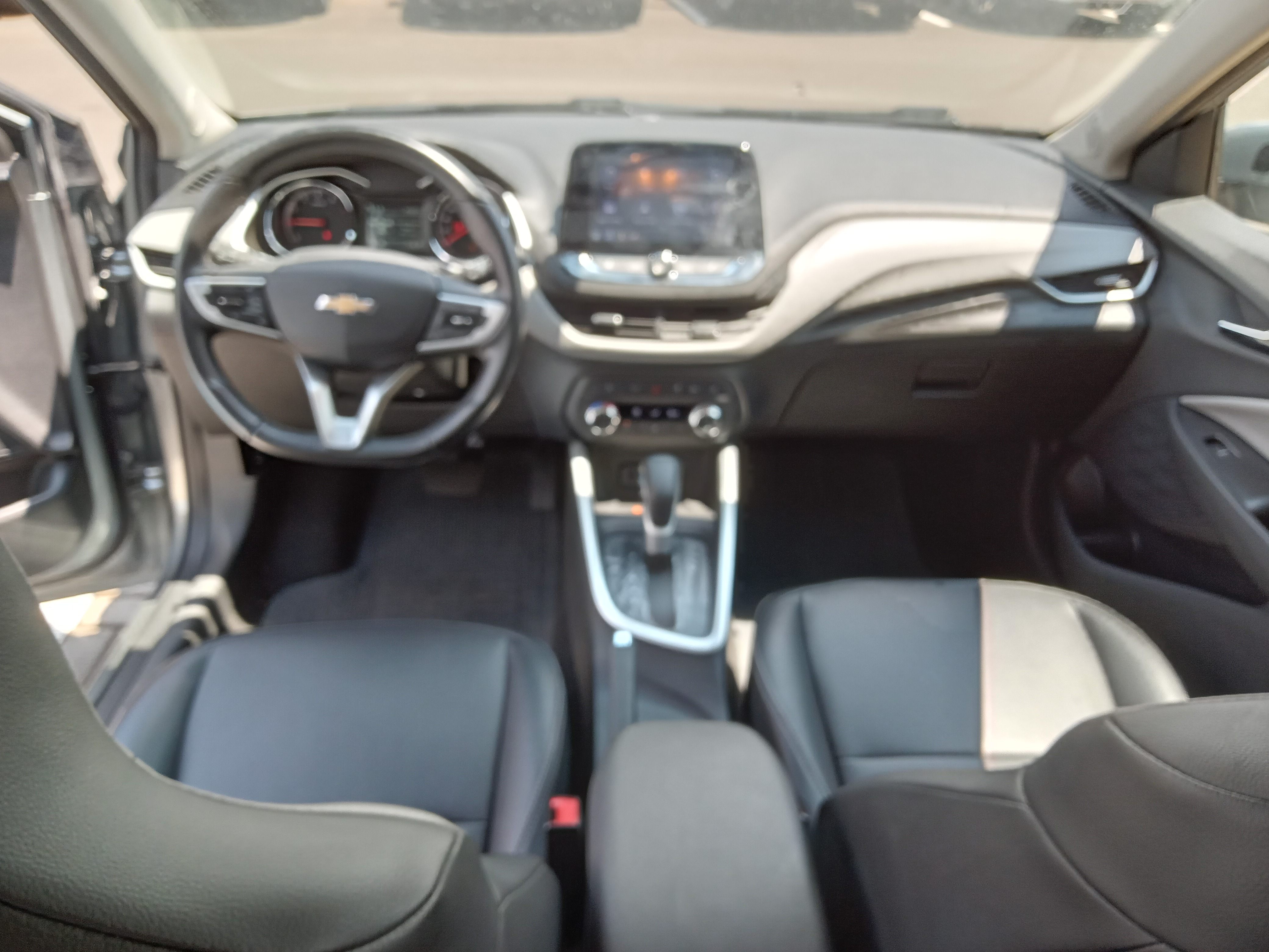 ONIX 1.0 TURBO FLEX PREMIER AUTOMÁTICO9