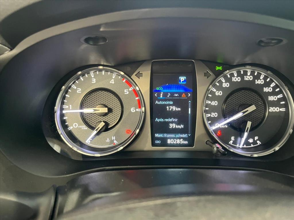 HILUX 2.8 D-4D TURBO DIESEL CD SRX 4X4 AUTOMÁTICO8