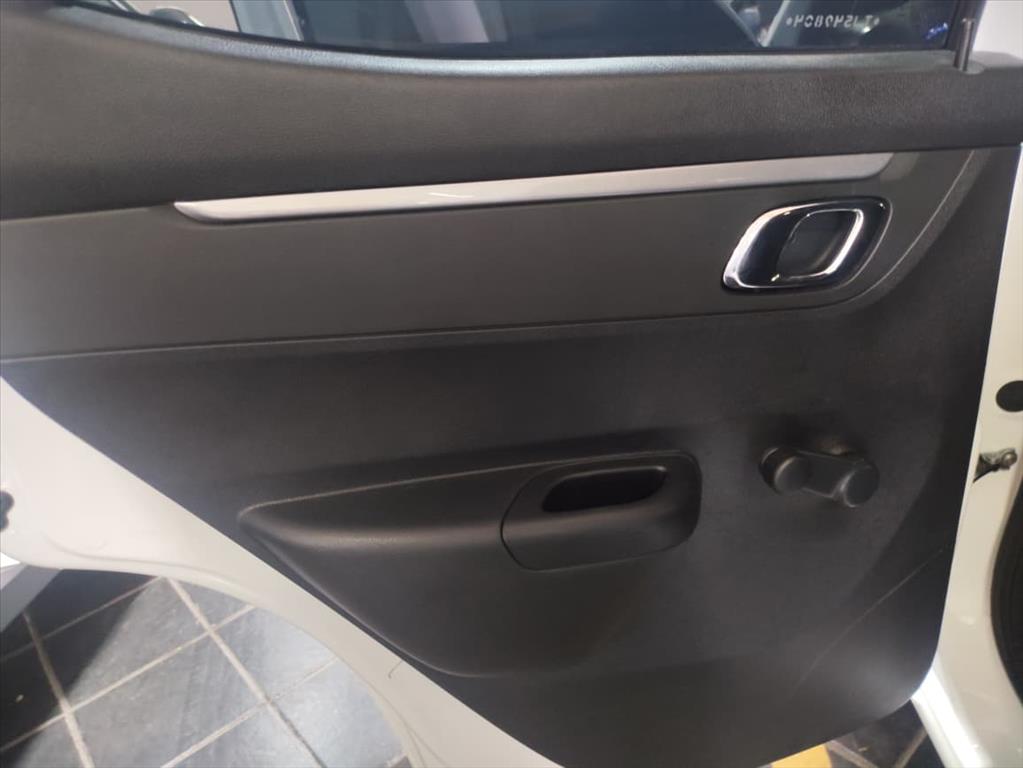 KWID 1.0 12V SCE FLEX OUTSIDER MANUAL12