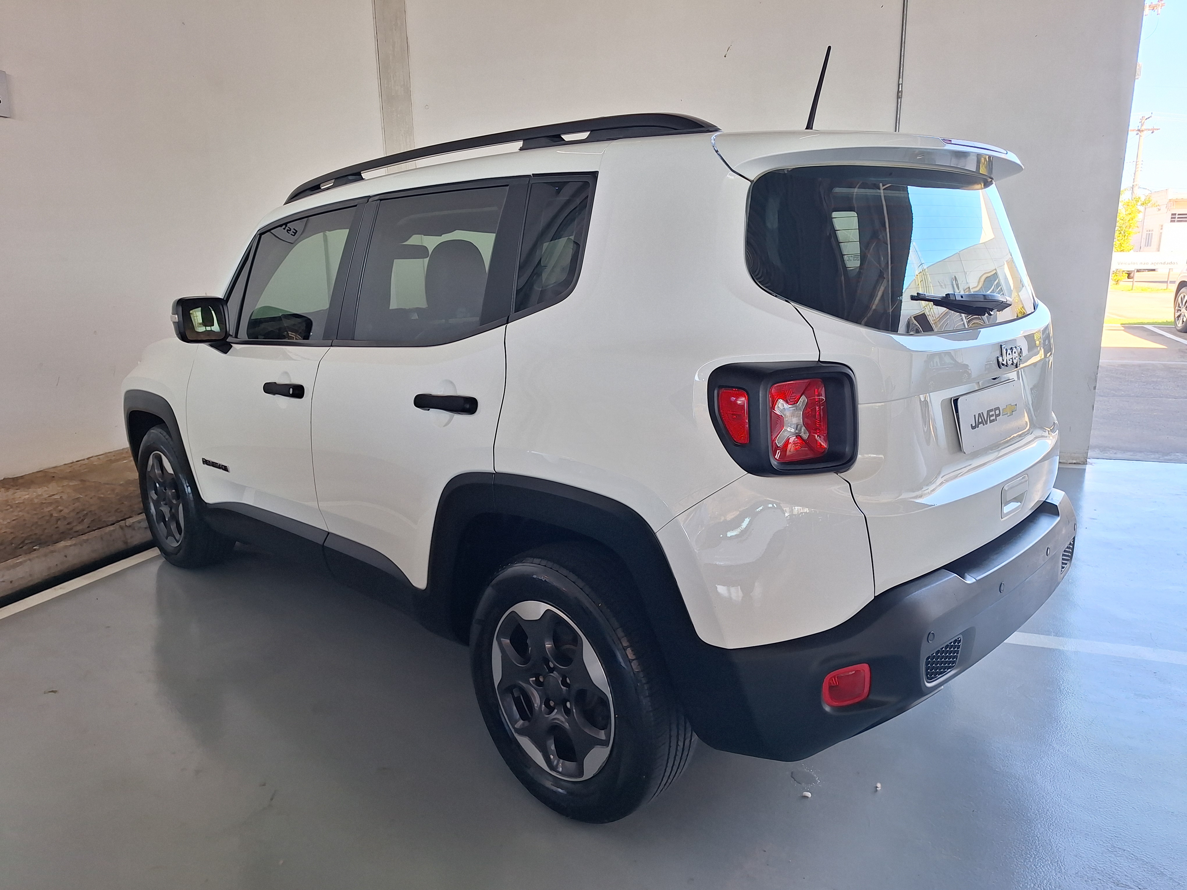 Jeep-RENEGADE-1.8 16V FLEX 4P AUTOMÁTICO