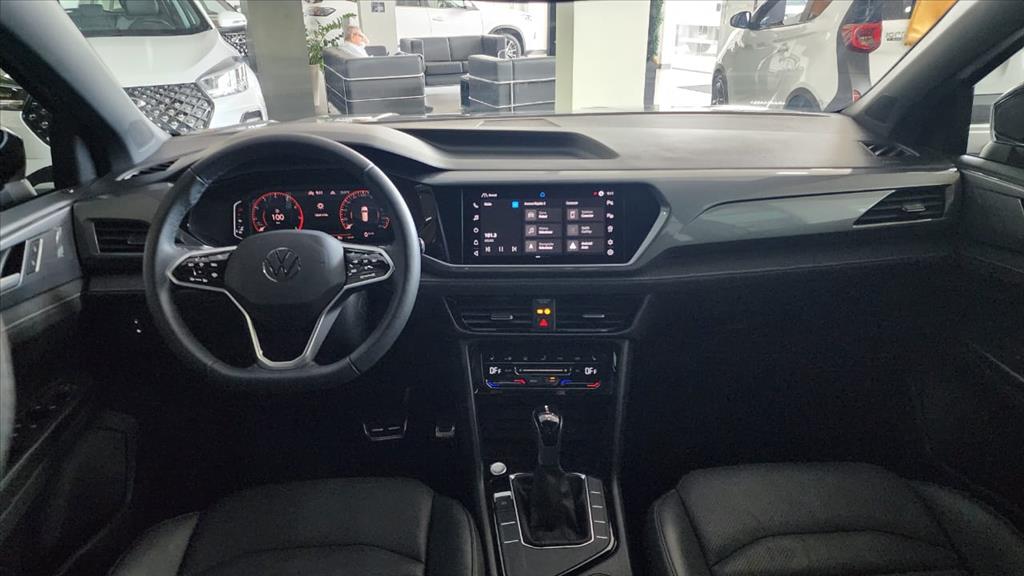 TAOS 1.4 250 TSI TOTAL FLEX HIGHLINE AUTOMÁTICO9