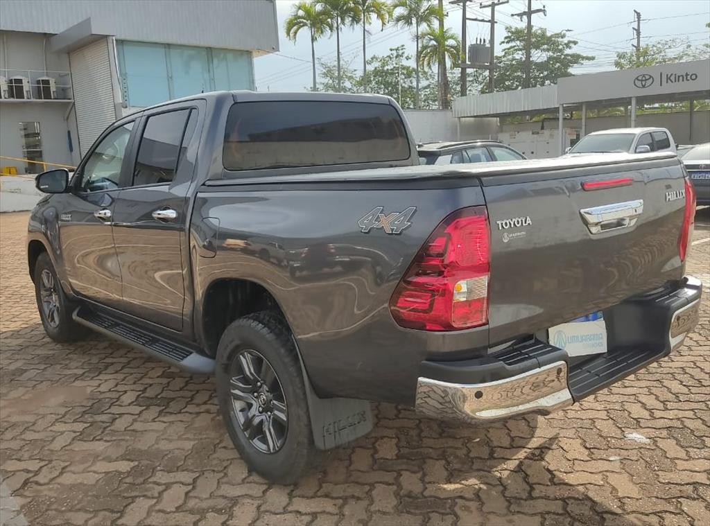 HILUX 2.8 D-4D TURBO DIESEL CD SR 4X4 AUTOMÁTICO7
