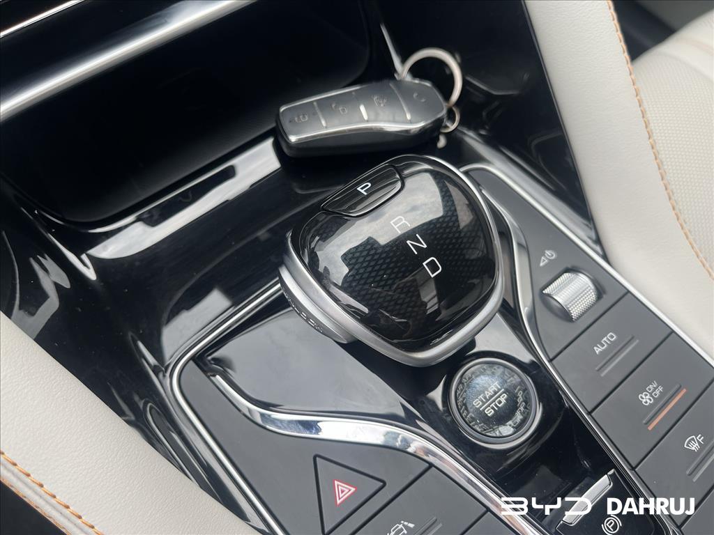 SONG PLUS 1.5 DM-I HÍBRIDO AUTOMÁTICO9