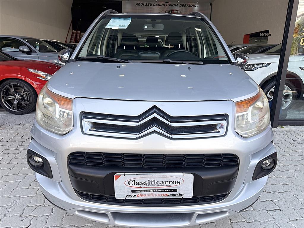 Citroën C3 - 1.6 EXCLUSIVE 16V FLEX 4P MANUAL