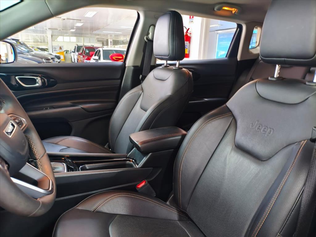 COMPASS 1.3 T270 TURBO FLEX LIMITED AT68