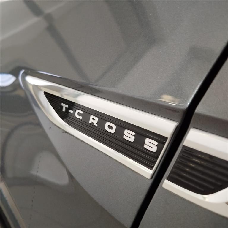 T-CROSS 1.0 200 TSI TOTAL FLEX AUTOMÁTICO