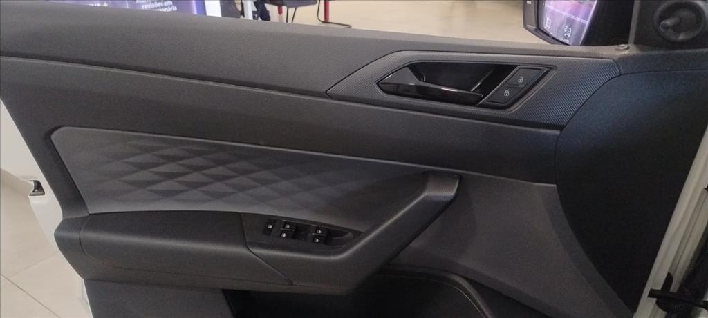VIRTUS 1.0 170 TSI SENSE MANUAL4