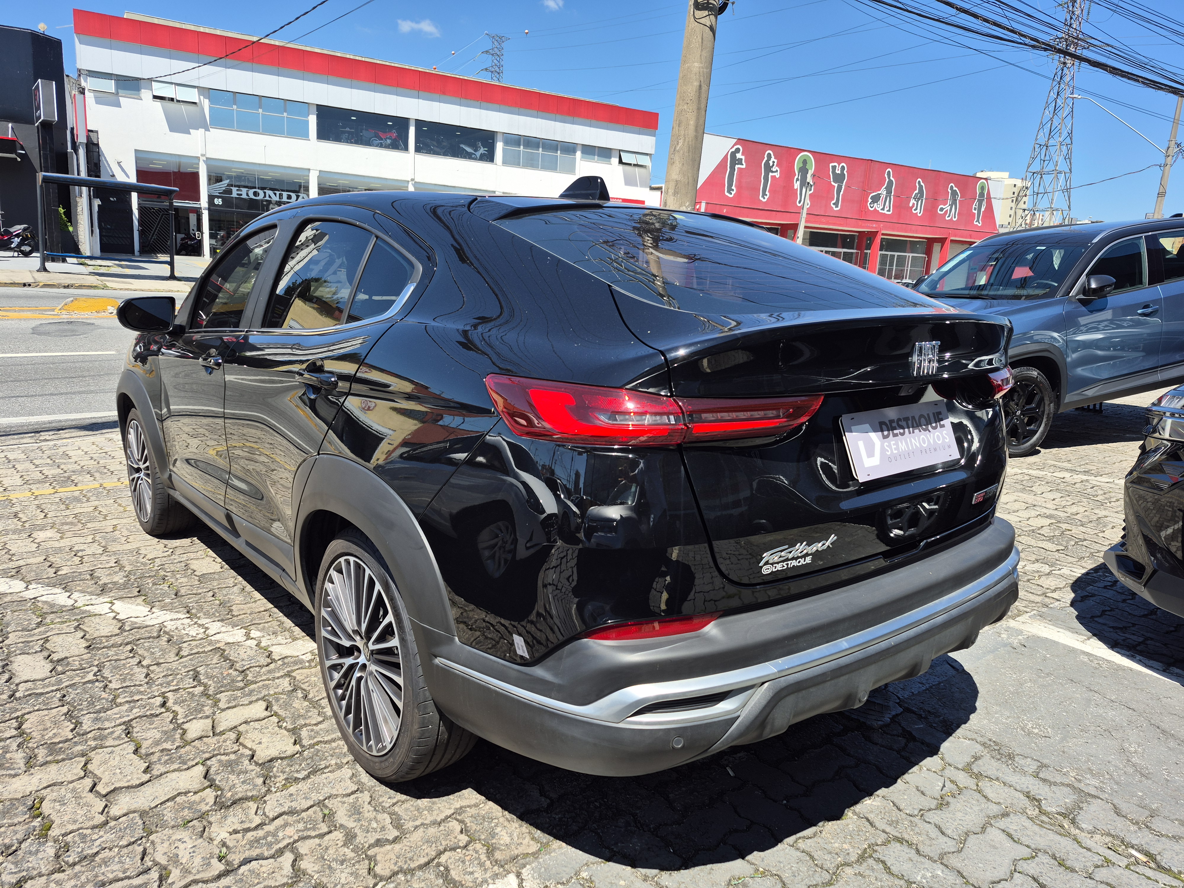 Foto ilustrativa do carro