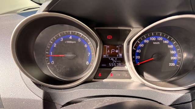 Hyundai-HB20X-1.6 16V PREMIUM FLEX 4P AUTOMÁTICO