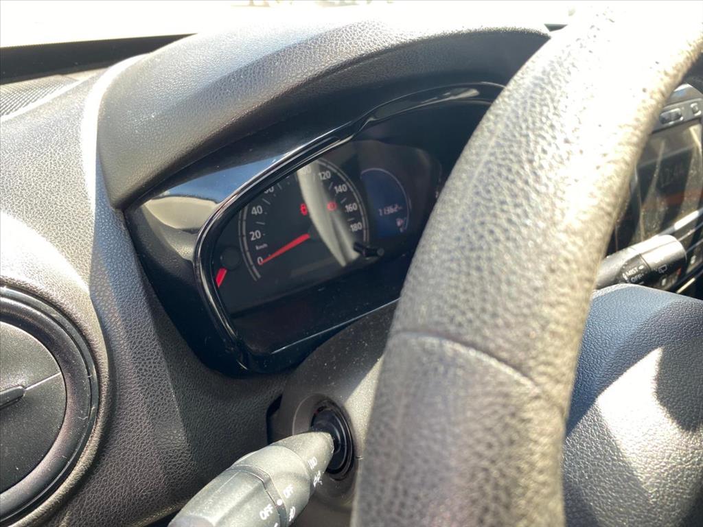 KWID 1.0 12V SCE FLEX OUTSIDER MANUAL10