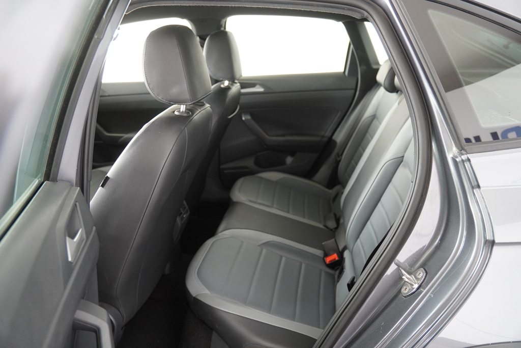 NIVUS 1.0 200 TSI TOTAL FLEX HIGHLINE AUTOMÁTICO10