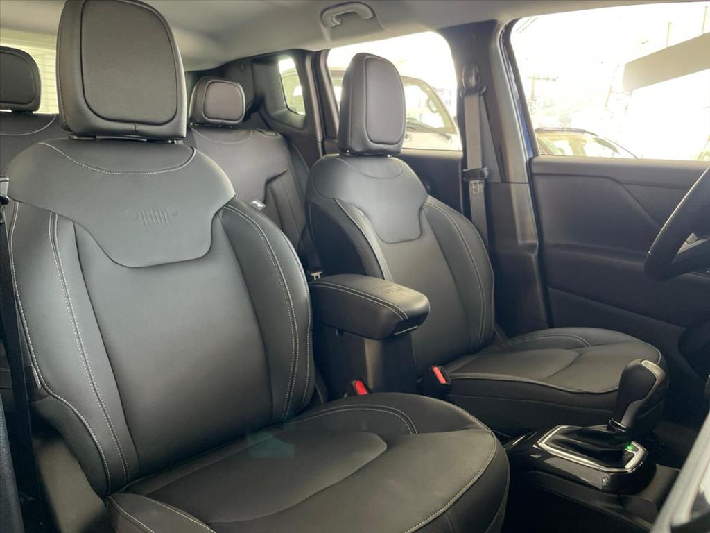 RENEGADE 1.3 T270 TURBO FLEX LONGITUDE AT64