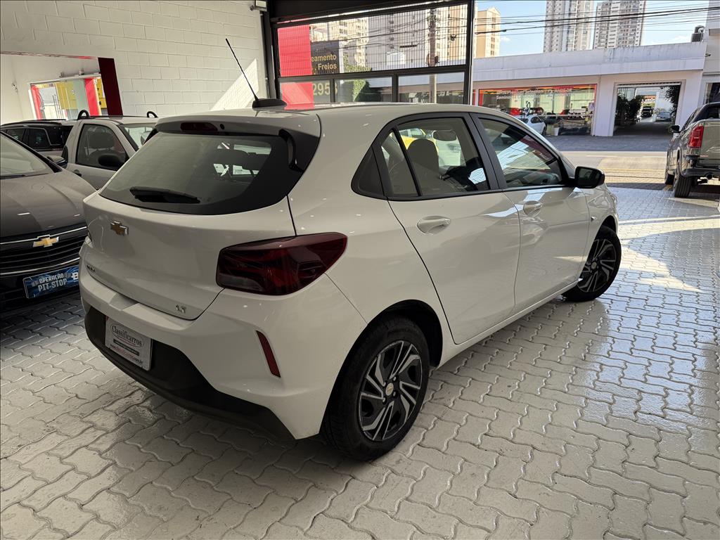 Chevrolet Onix - 1.0 FLEX LT MANUAL