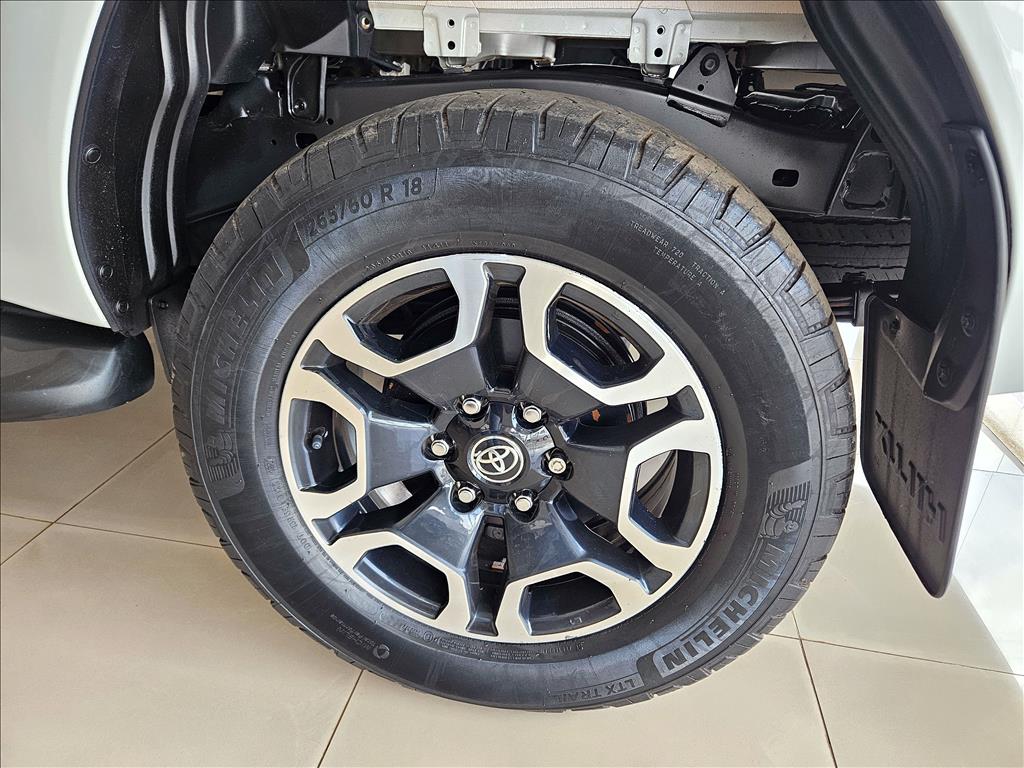 HILUX 2.8 D-4D TURBO DIESEL CD SRX 4X4 AUTOMÁTICO13