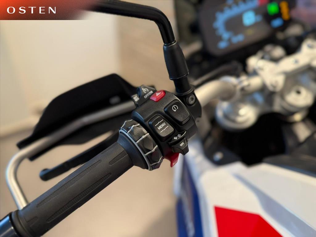 BMW Motorrad-F-900 GS TROPHY