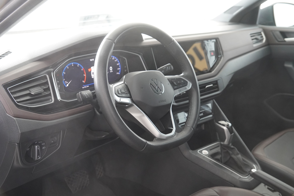 VIRTUS 1.0 200 TSI HIGHLINE AUTOMÁTICO12