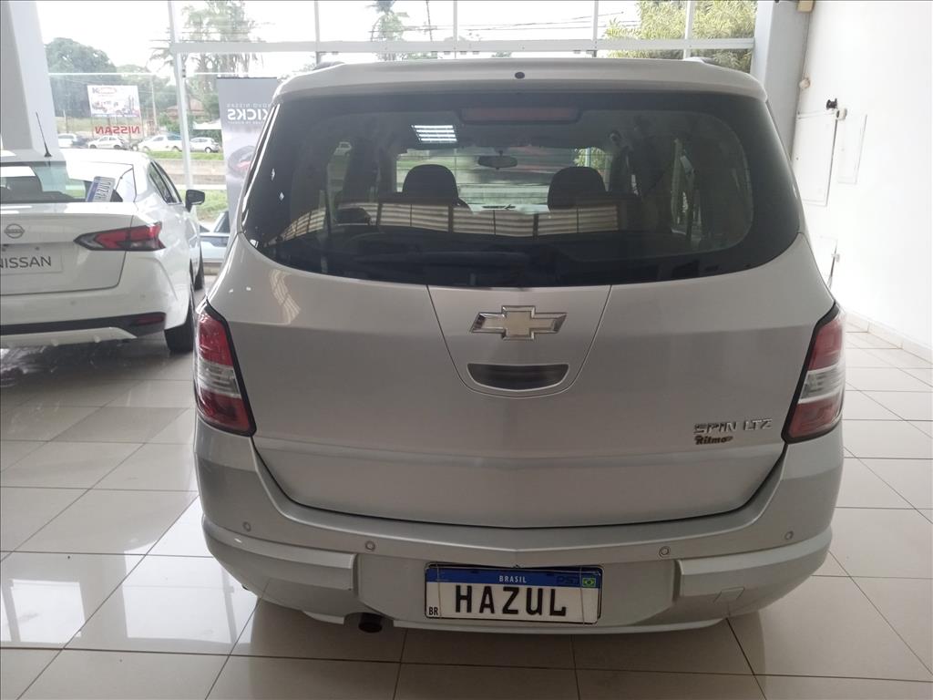 SPIN 1.8 LTZ 8V FLEX 4P AUTOMÁTICO3